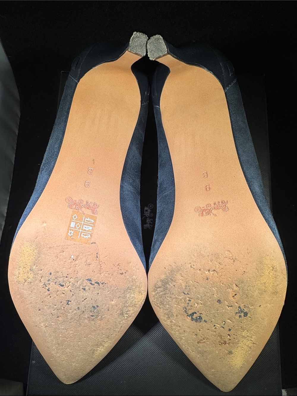 COACH Like NEW “Sophie” Suede & Leather Pointed Toe Pumps in Midnight Navy Sz 9M - Picture 8 of 10